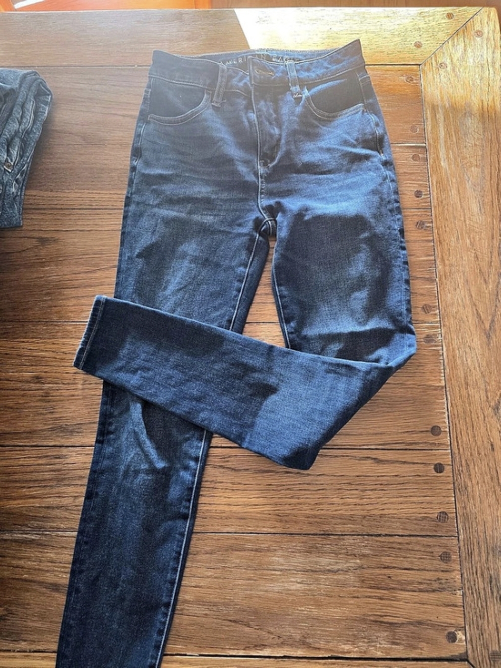 American Eagle Super High-Rise Jegging High-Rise Blue Jeans Waist 0 Like New